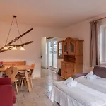Kitz Thirty Nine Apartment