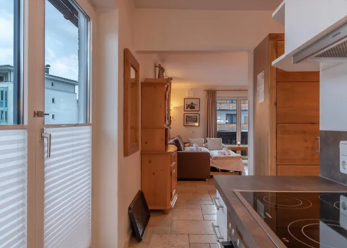 Kitz Thirty Nine Apartment