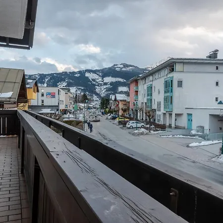 Kitz Thirty Nine Apartment